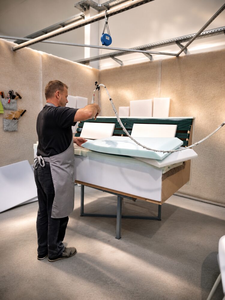 Foam shaping — building comfort layer by layer